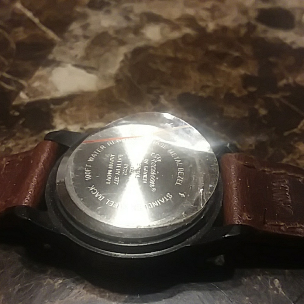 Watch - Picture 2 of 3